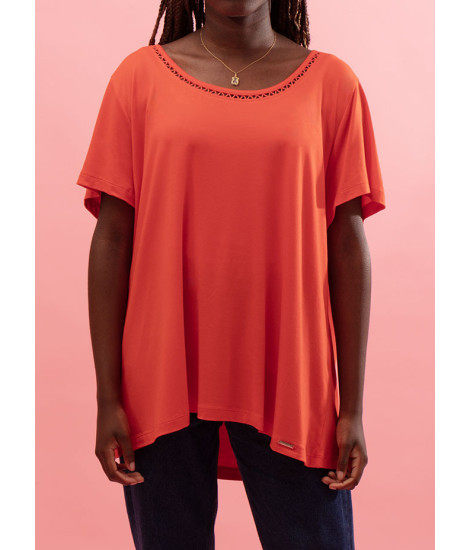 T-shirt lisac com decote redondo Lindy 2