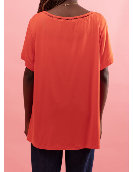 T-shirt lisa com decote redondo Lindy