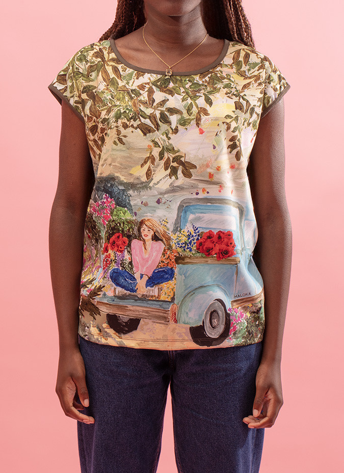 T-shirt macia com inspirações temas florais Xyndy