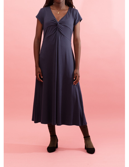 Vestido liso com decote em bico Laisha