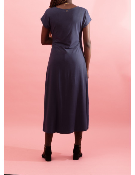 Vestido liso com decote em bico Laisha