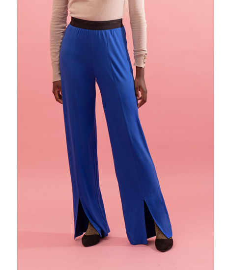 Trousers with openings at the bottom Lamour