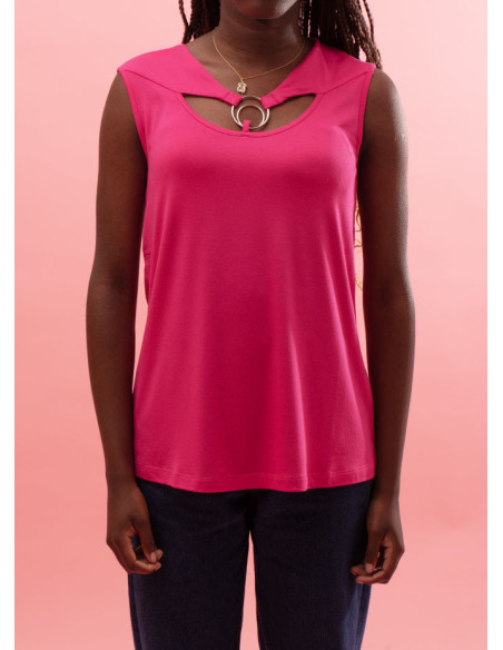 Top com argola metálica no decote Jersey