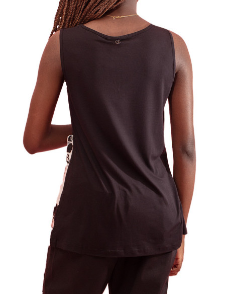 Top Vachel Léger et Doux avec Décolleté en V Maloka - Tops Femme Doux | Faroma