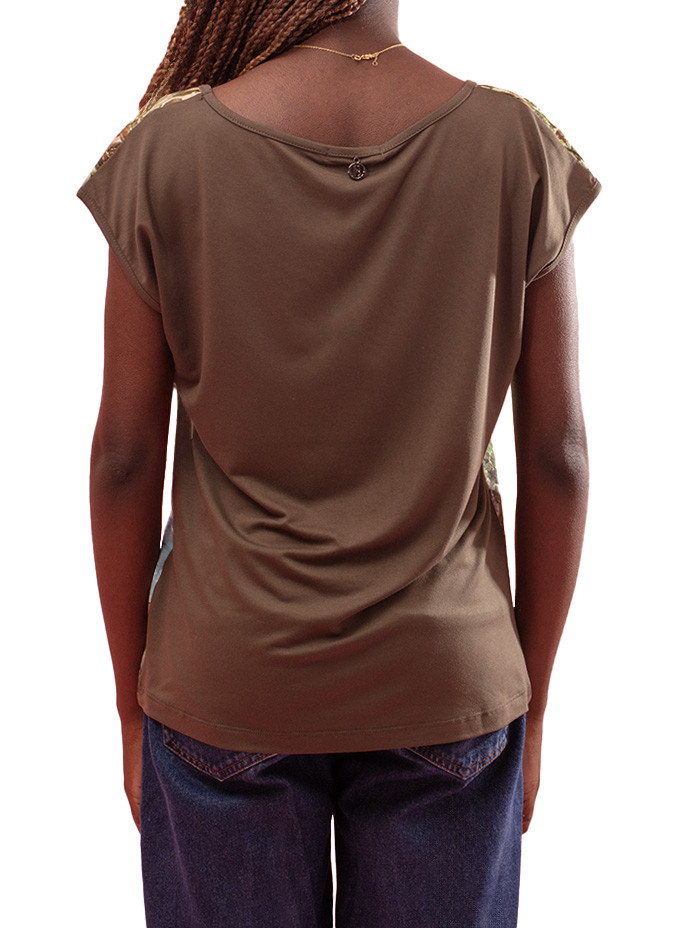 T-shirt Douce Xyndy avec Inspirations Florales Maloka - T-shirts Femme Florales | Faroma