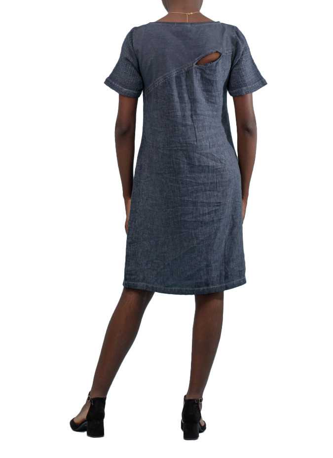 Robe Taua avec Petite Ouverture en Avant Maloka - Robes Femme avec Détail d'Ouverture | Faroma