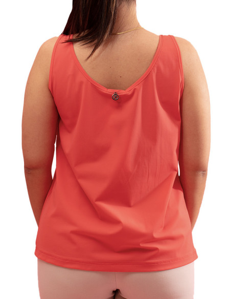 Maloka Kamala Round-Neck Top - Simple and Elegant Women's Tops | Faroma