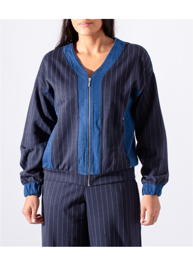 Veste en Jean Bobbie avec Décolleté en V Maloka - Vestes en Jean Femme | Faroma