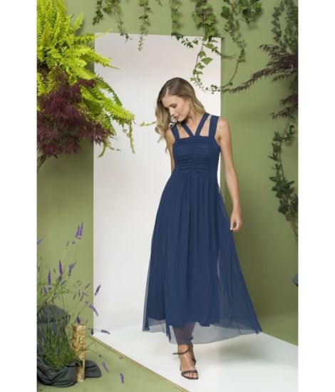 Maloka Wilson - Women's Fashion with Strength and Elegance | Faroma