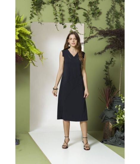 Maloka Kevin - Modern and Versatile Women's Fashion | Faroma