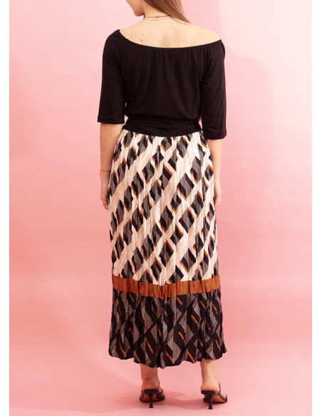 Boat neck dress with pleated skirt Gravure