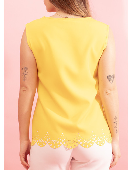 Round neckline top with hem detail Kandy