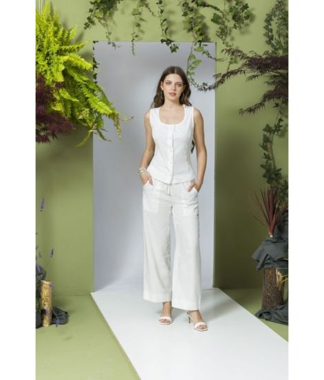 Maloka Alexandrie Off-White Coat - Women's White Coats | Faroma