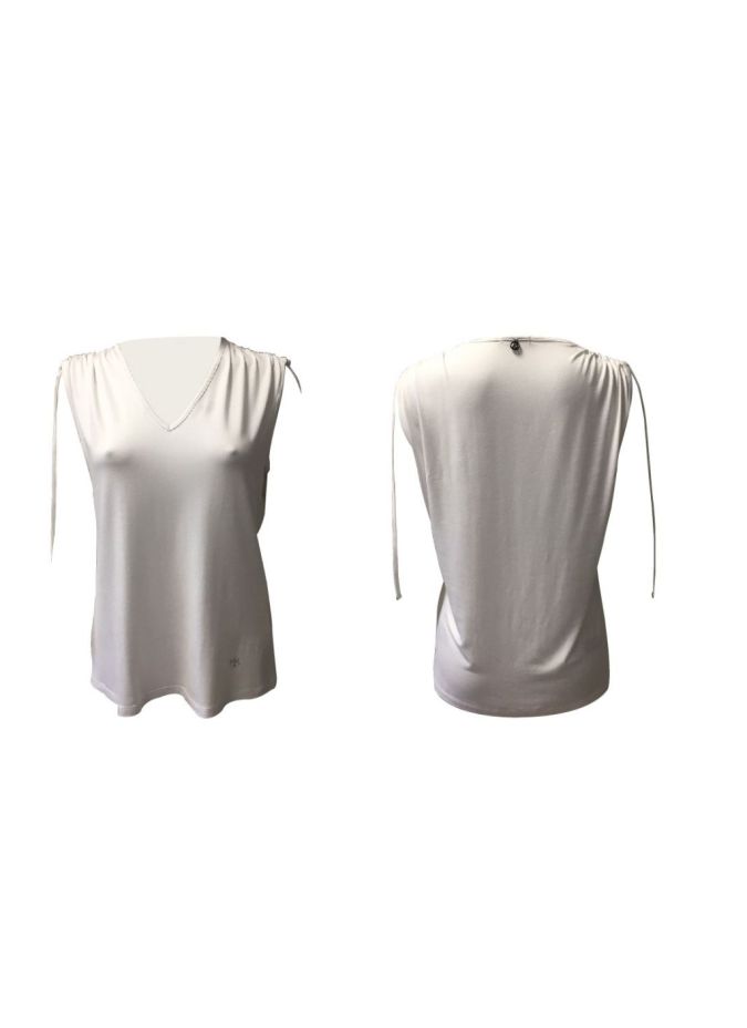 Maloka Leontine T-shirt - Powerful Women's T-shirts | Faroma