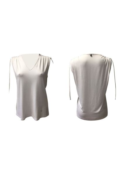 Maloka Leontine T-shirt - Powerful Women's T-shirts | Faroma